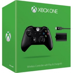 Pad Xbox One Czarny + Akumulator Play & Charge Kit używana